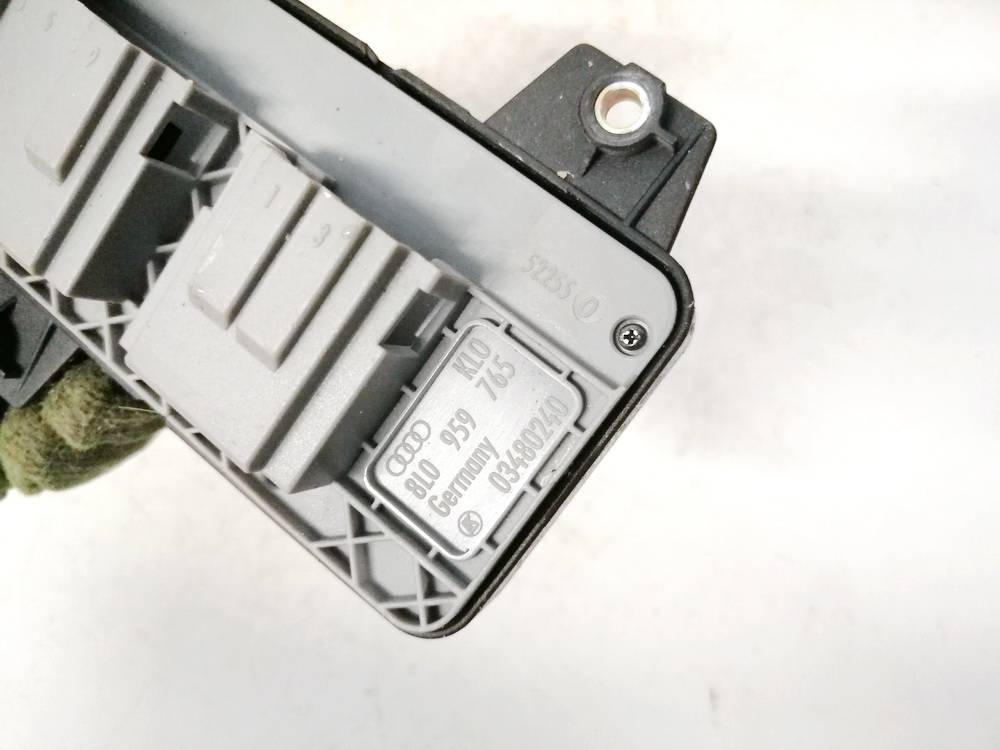 8L0959765 Lexus GS - CLASS 2005 Przycisk sterowania fotela - Thumbnail 3