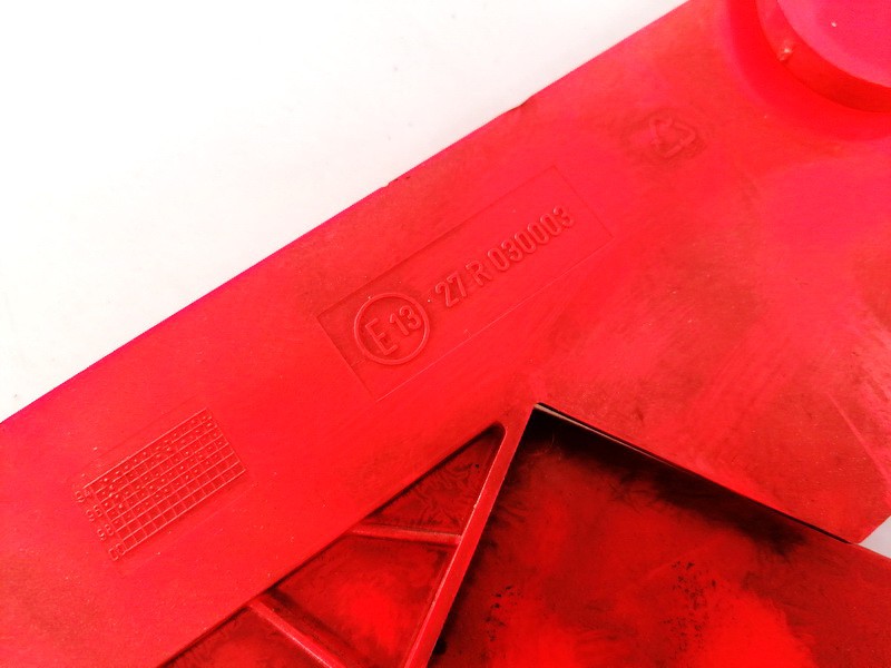 E1327R030003 Volkswagen Golf 2003 Warning Triangle Integrated into Trunk - Thumbnail 3