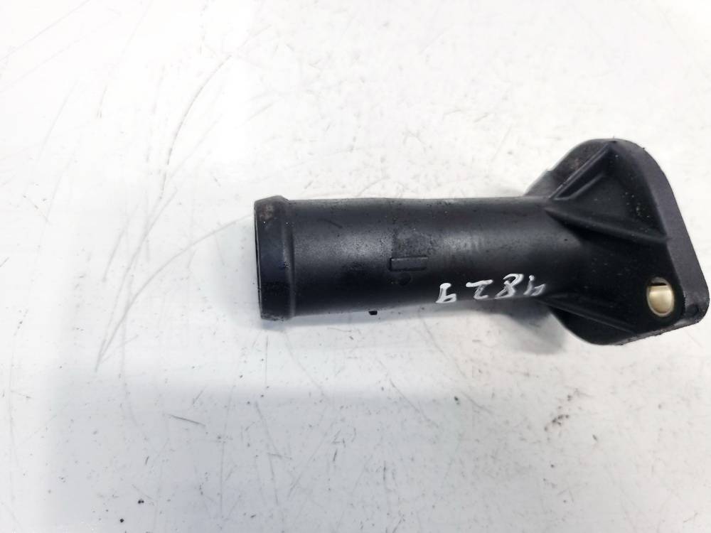 038121121 Audi A3 1999 Kołnierz układu chłodzenia (pokrywa obudowy termostatu układu chłodzenia silnika) - Thumbnail 3