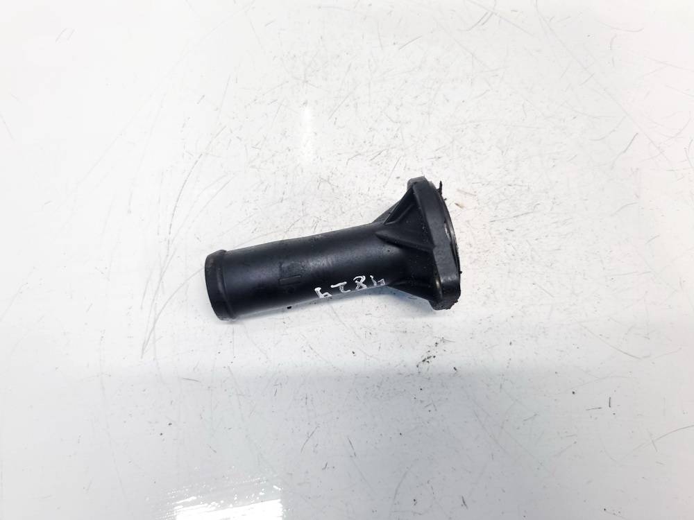 038121121 Audi A3 1999 Kołnierz układu chłodzenia (pokrywa obudowy termostatu układu chłodzenia silnika)