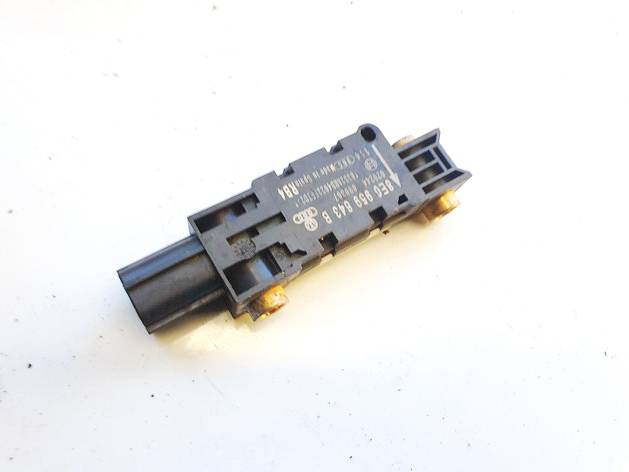 8E0959643B Audi A4 2006 Srs Airbag crash sensor