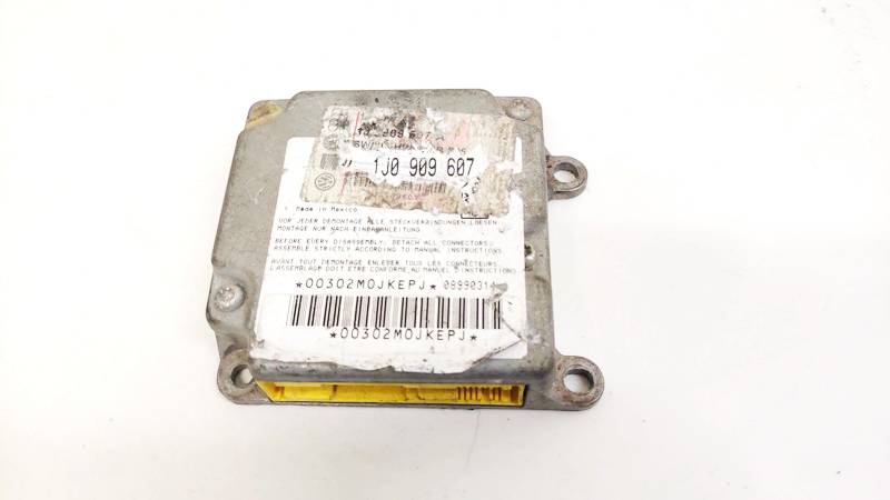 1J0909607 Volkswagen Passat 1999 Airbag crash sensors module