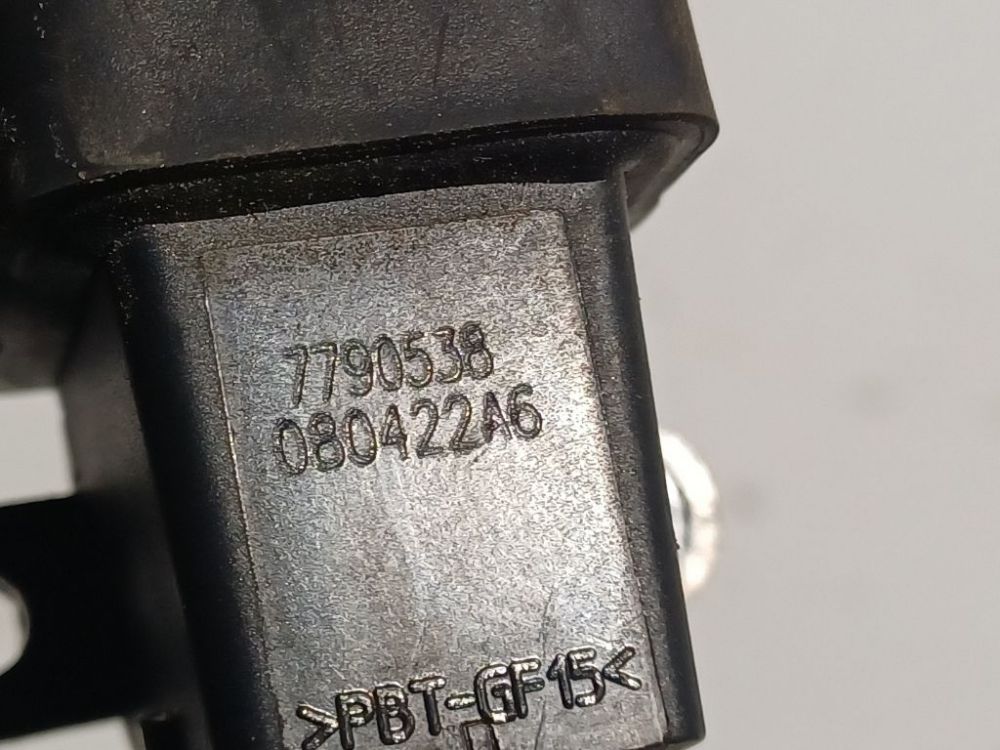 7790538 Fiat Doblo 2009 Inertia fuel cut off switch (FUEL CUT OFF SWITCH) - Thumbnail 4