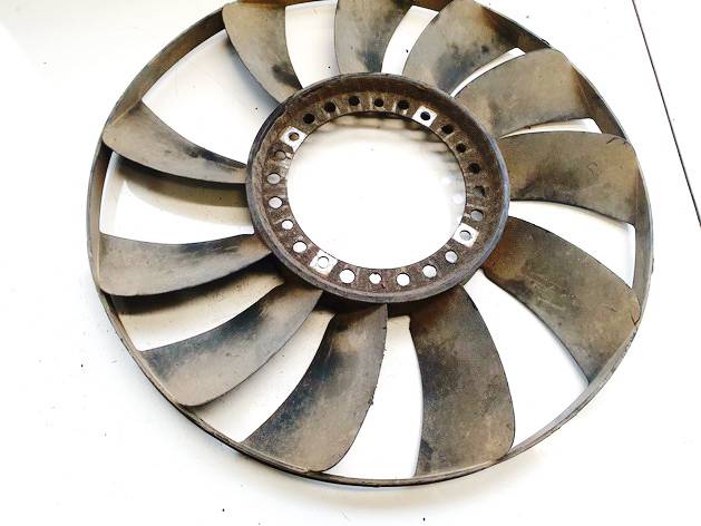 058121301B Volkswagen Passat 1999 Fan Blade