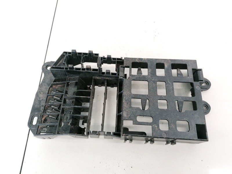 4F0971845 Audi A6 2006 Fuse box