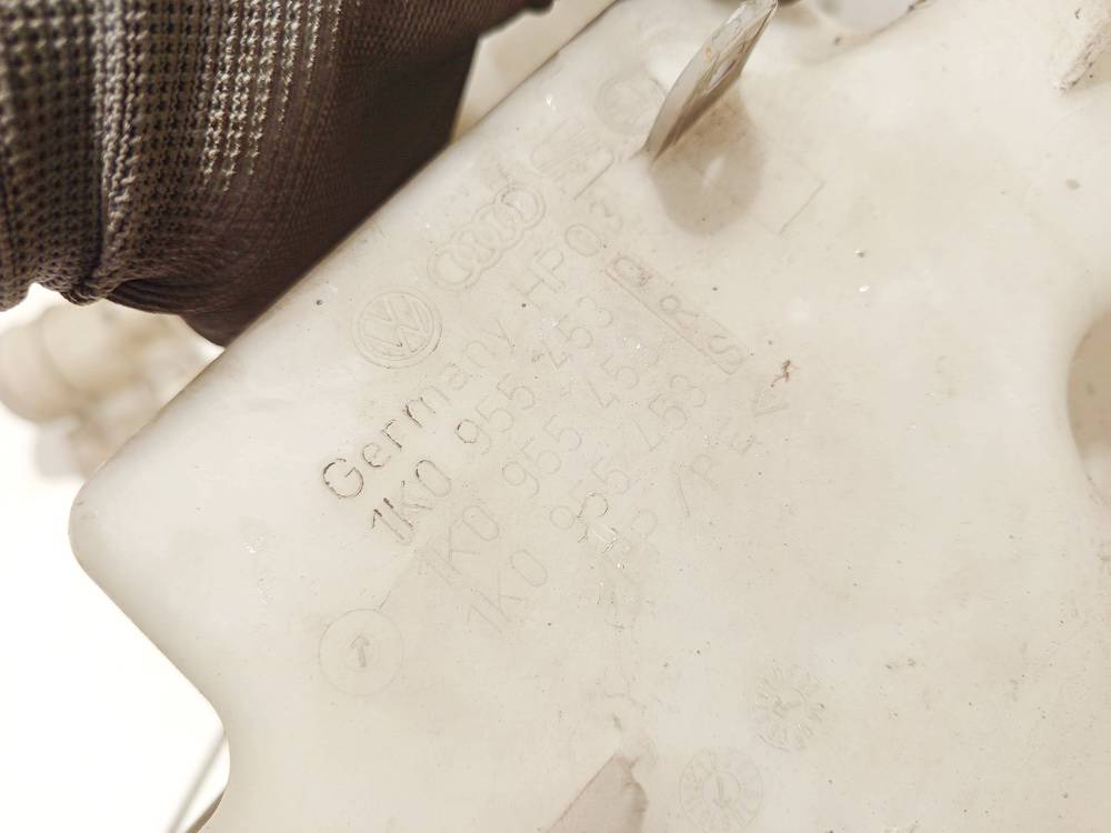 1K0955453 Volkswagen Golf 2004 Logu mazgāšanas tvertne - Thumbnail 3