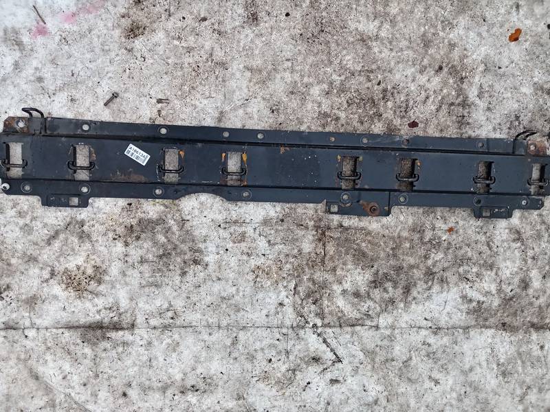 1T0883627B Volkswagen Touran 2004 Kitos dalys