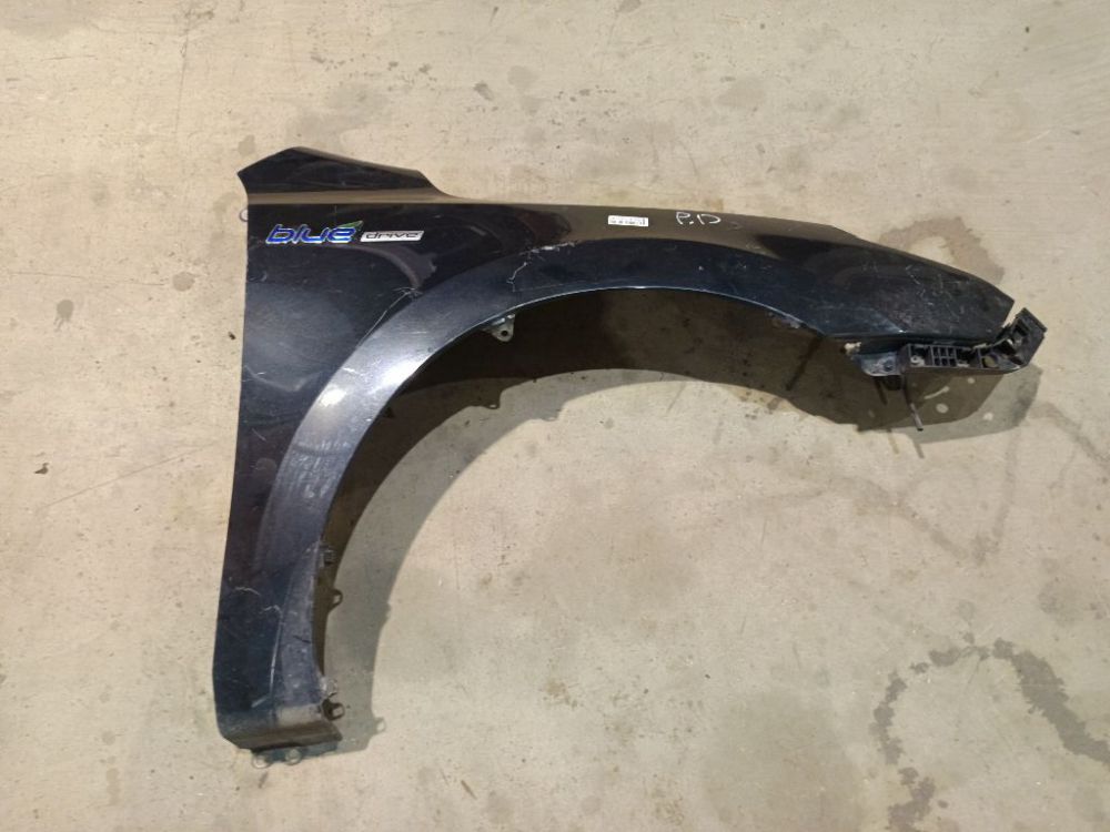 Hyundai i30 2010 Lokasuoja - EDESSÄ OIKEALLA