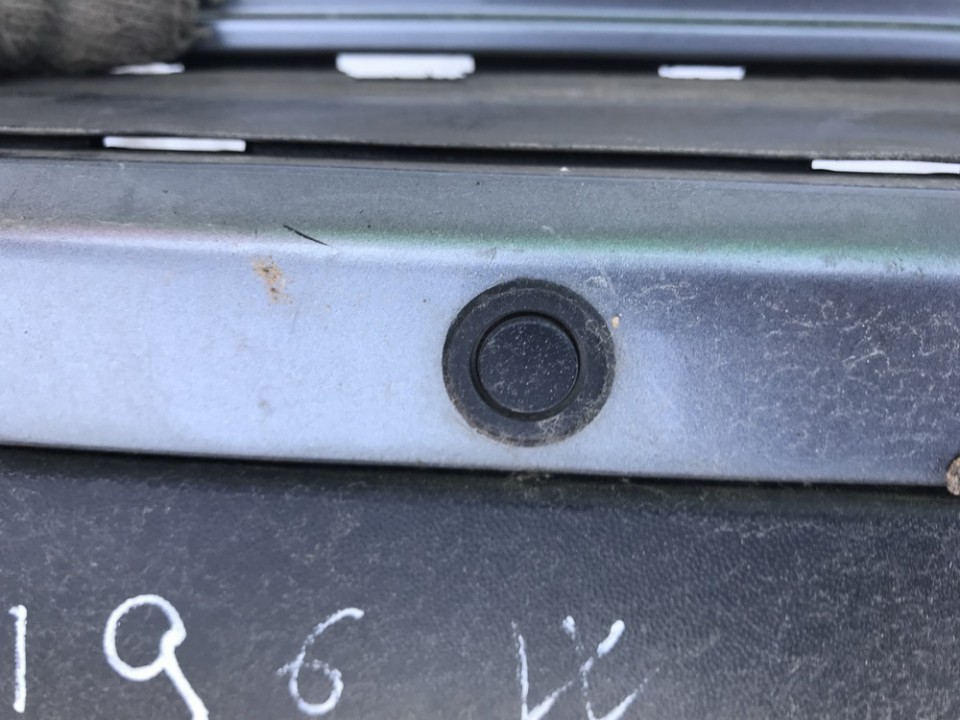 Volkswagen Touareg 2005 Puskurin pysäköintitutkat - TAKANA