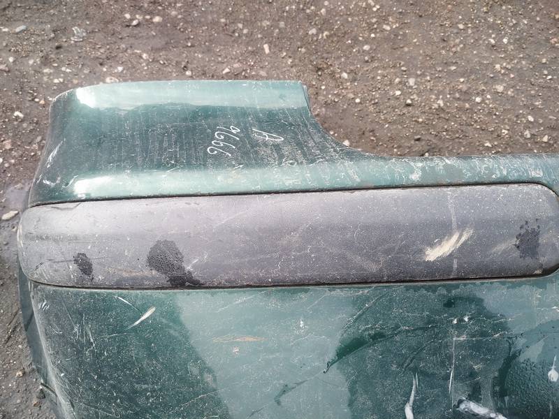 Volkswagen Golf 2000 Bampera moldings - AIZMUGURE PA KREISI - Thumbnail 2