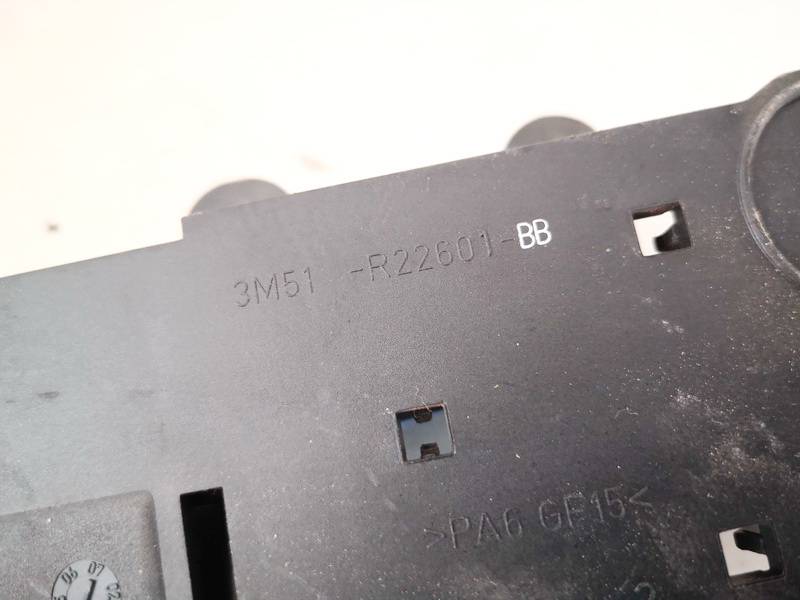 3M51R22601BB Ford Focus 2004 Door Handle Interior - REAR LEFT - Thumbnail 3