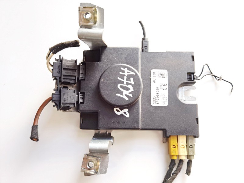 8P0035225 Audi A3 2003 Other computers