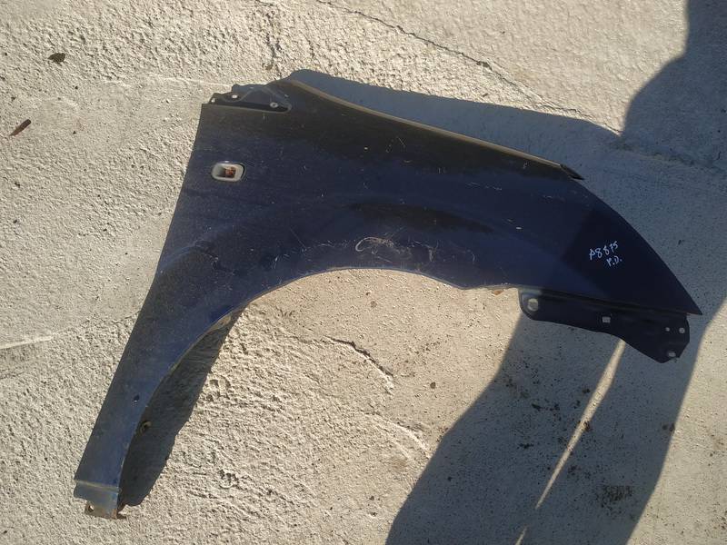 MELYNAS Toyota Corolla Verso 2006 Garde-boue droite