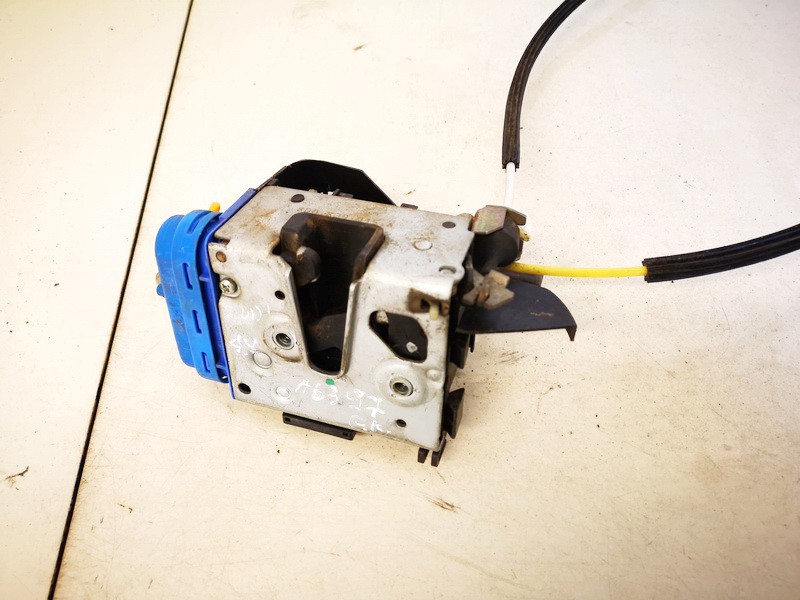 8D0839015A Audi A4 1998 Cerradura de puerta - TRASERA IZQUIERDA