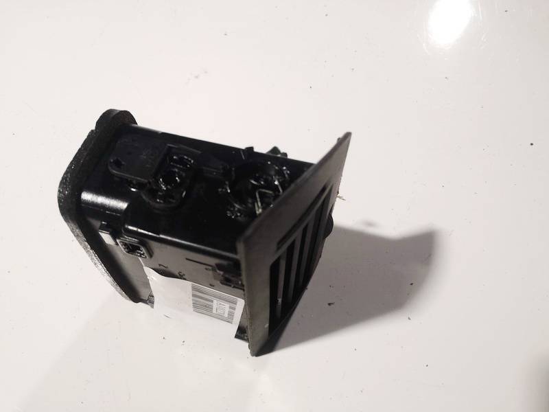 Opel Astra 2007 Salona gaisa restes - Thumbnail 3