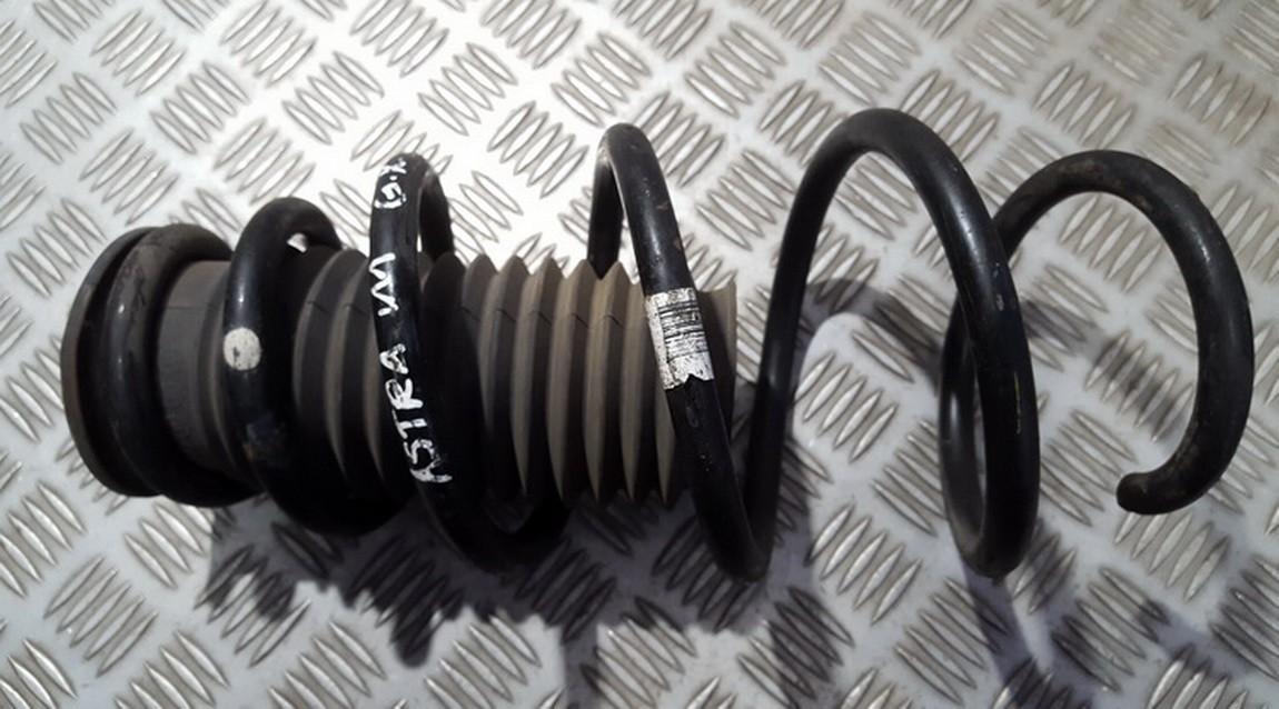 Opel Astra 2011 Sprężyna przedniego amortyzatora