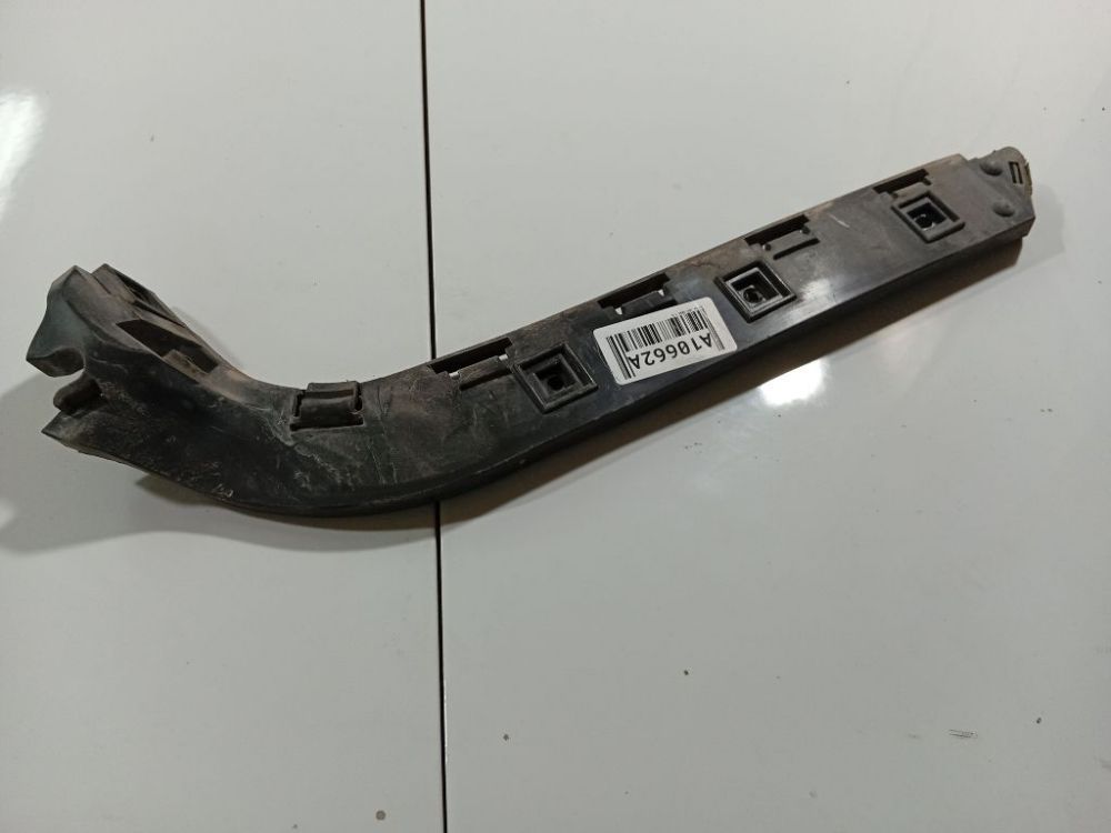 30764233 Volvo V50 2005 Bumper mounts (BUMPER BRACKET) - REAR LEFT