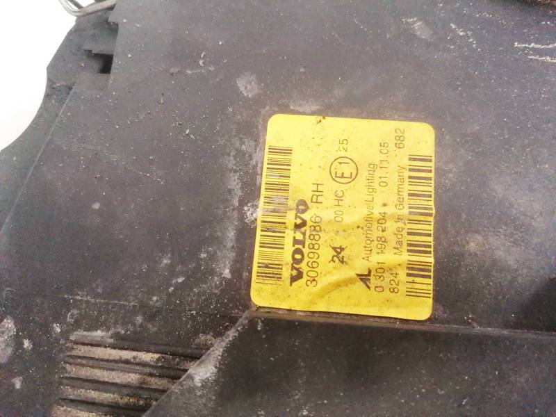 30698886 Volvo V50 2006 Headlight - FRONT RIGHT - Thumbnail 3