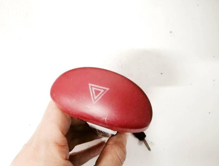 05041001 Peugeot 206 2000 Hazard switch - Thumbnail 3