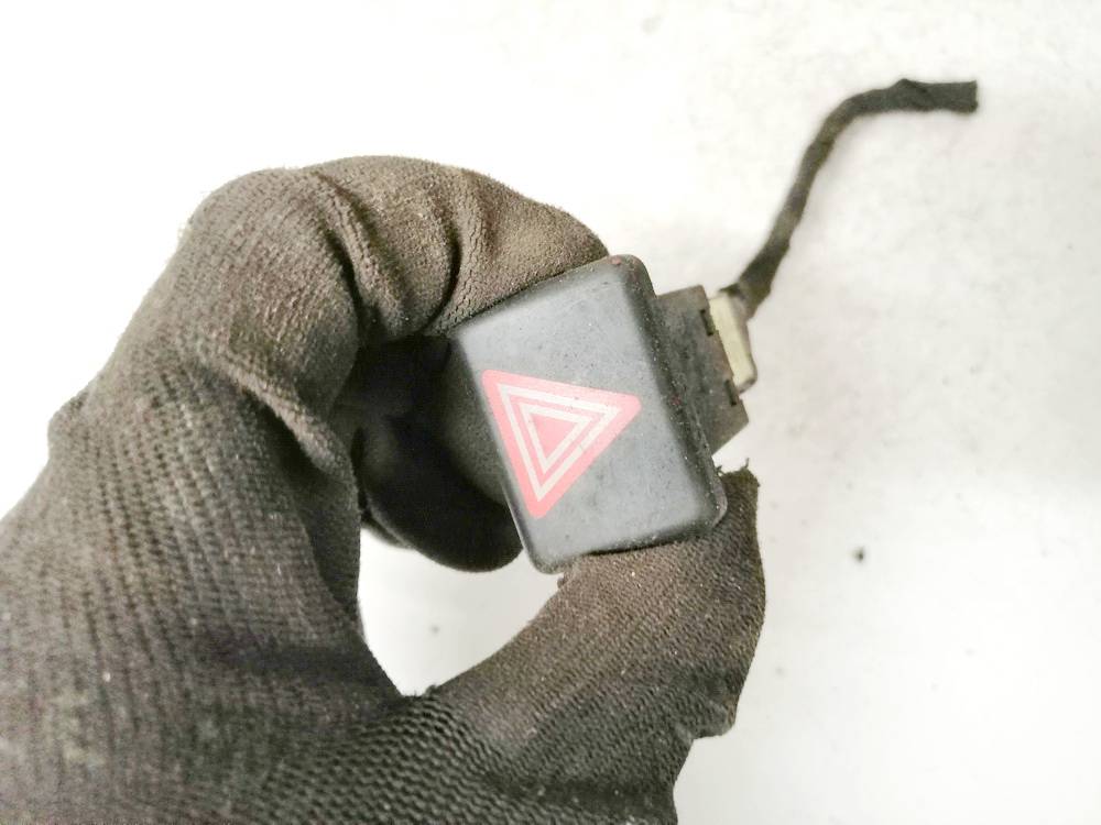 8E0941509 Volkswagen Golf 2007 Hazard switch - Thumbnail 2