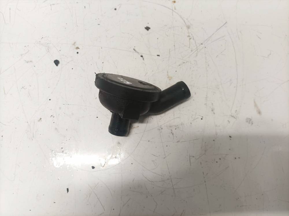 Renault Kadjar 2016 Vacuum pump - Breather (PCV Engine Breather Valve)