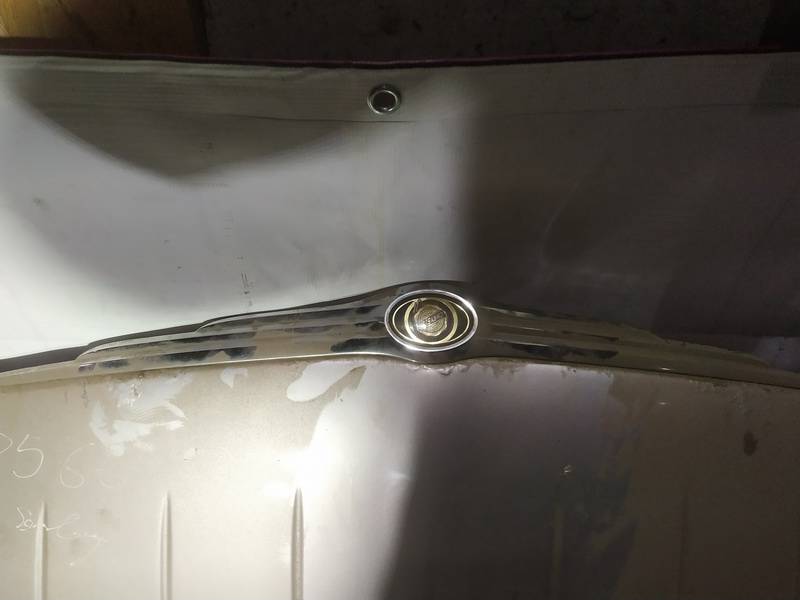 Chrysler Sebring 2007 EMBLEMA, Logotipo-emblema del fabricante - DELANTERO