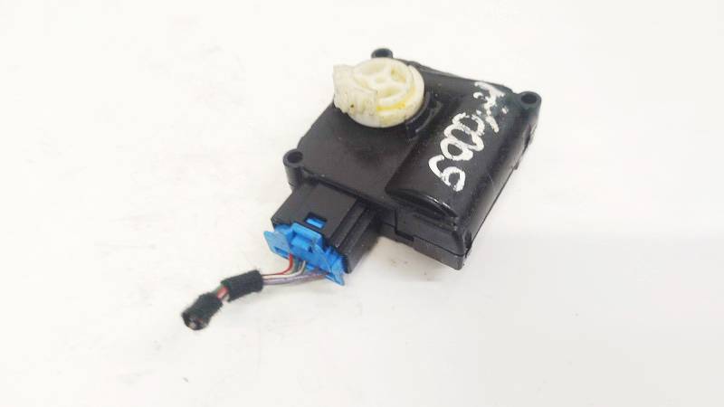 0132801359 Audi A6 2009 Sildītāja vārsta motoriņš - Thumbnail 3