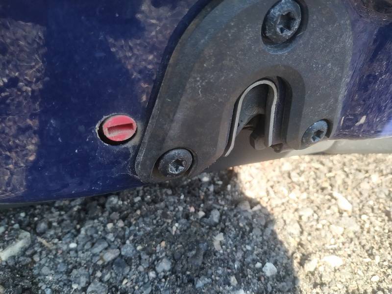 AS2 Opel Vectra 2008 Oven Lukko - TAKANA VASEMMALLA