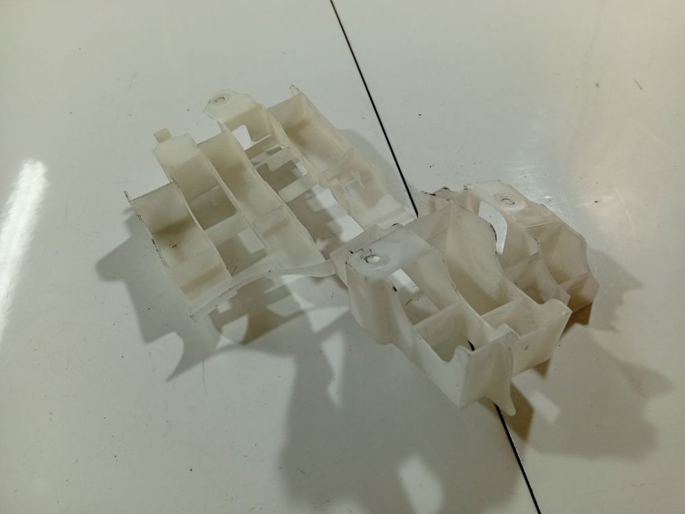 7L5880679 Porsche Cayenne 2003 Other holders - Thumbnail 3