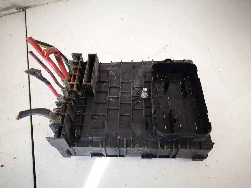 1K0937125A Skoda Octavia 2007 Fuse box