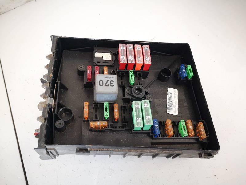 1K0937125A Skoda Octavia 2007 Fuse box - Thumbnail 3