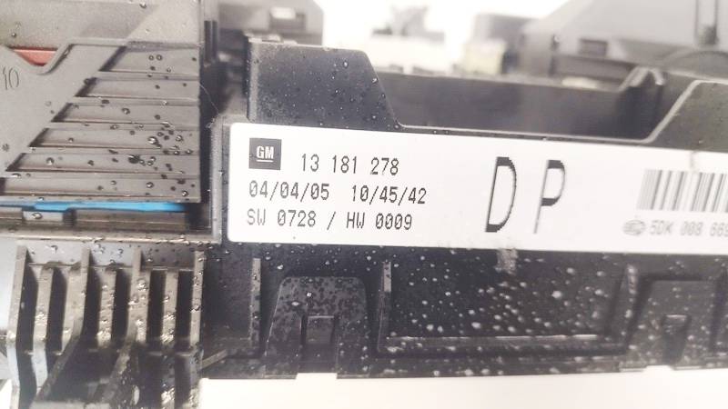 13181278 Opel Astra 2006 Fuse box - Thumbnail 2
