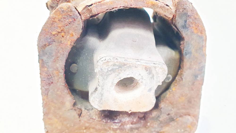 AV84706 Toyota Corolla Verso 2007 Variklio pagalves bei Greiciu dezes pagalves - Thumbnail 3