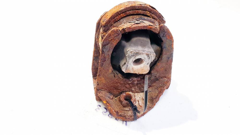 AV84706 Toyota Corolla Verso 2007 Variklio pagalves bei Greiciu dezes pagalves - Thumbnail 2