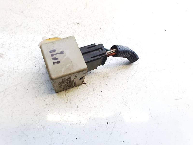 8198005040 Toyota Corolla Verso 2006 Relay module - Thumbnail 2