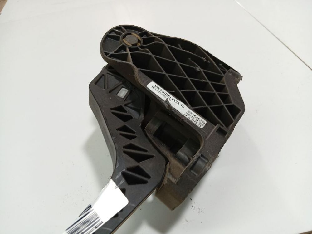 1K1721059AD Audi A3 2004 Pédale dembrayage - Thumbnail 3