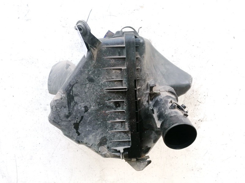 1770127180 Toyota Avensis Verso 2002 Air filter box