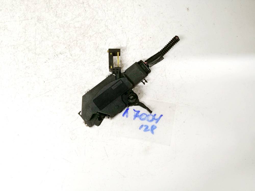 8200110893B Renault Scenic 2004 Clutch Pedal Switch (Clutch Switch)