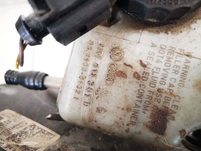 1K1611301D Skoda Octavia 2007 Brake Master Cylinder Reservoir - Thumbnail 2