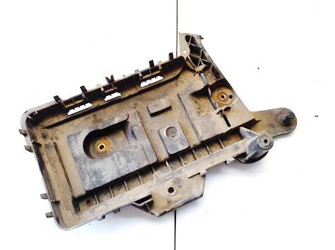 1K0915333H Skoda Yeti 2012 Obudowa baterii - akumulatora