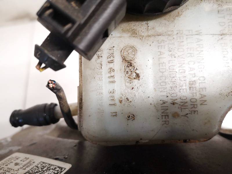 1K1611301D Skoda Octavia 2012 Brake Master Cylinder Reservoir - Thumbnail 2