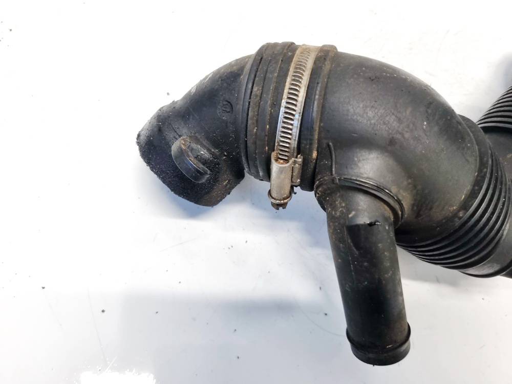 3C0129654P Skoda Superb 2011 Douille Filtre à Air Aspiration - Thumbnail 2