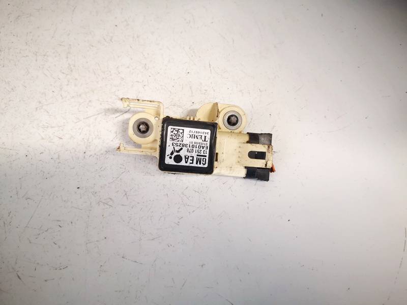 13251078 Opel Astra 2008 Srs Airbag daviklis