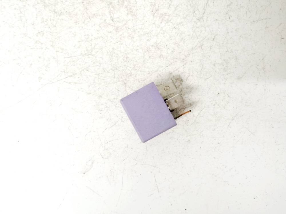 12V50A03525 Renault Scenic 2004 Relay module - Thumbnail 2