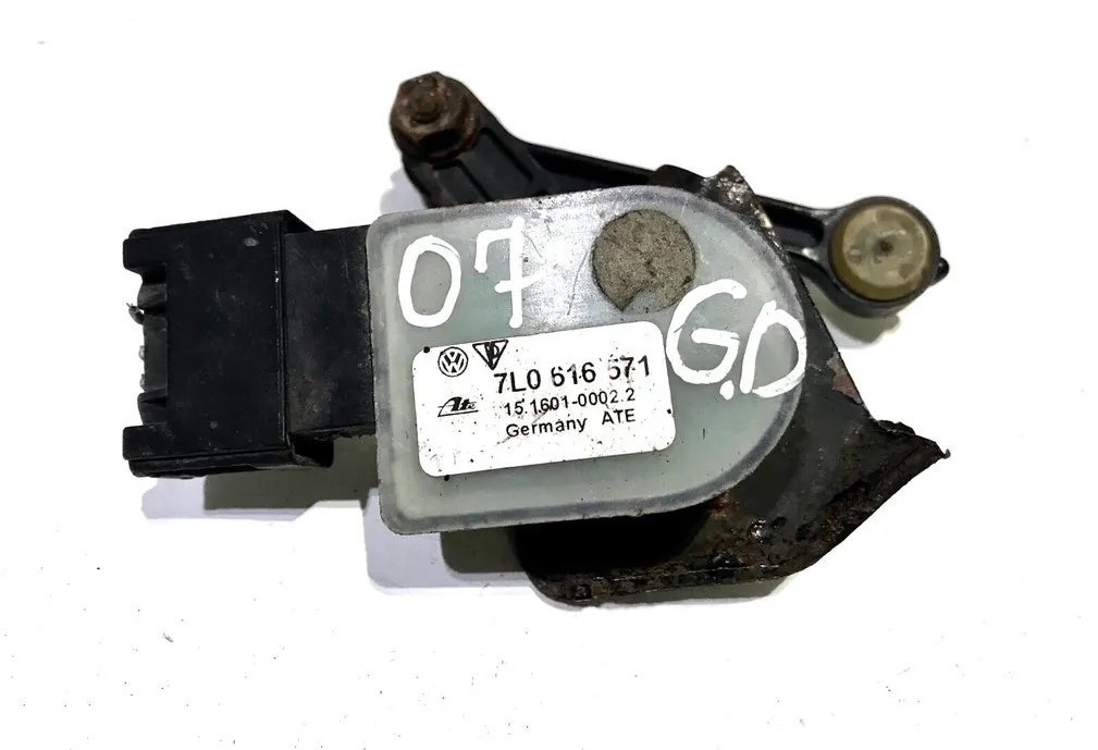 7L0616571 Porsche Cayenne 2004 Xenon Projecteur Nivellement Leve - Thumbnail 3