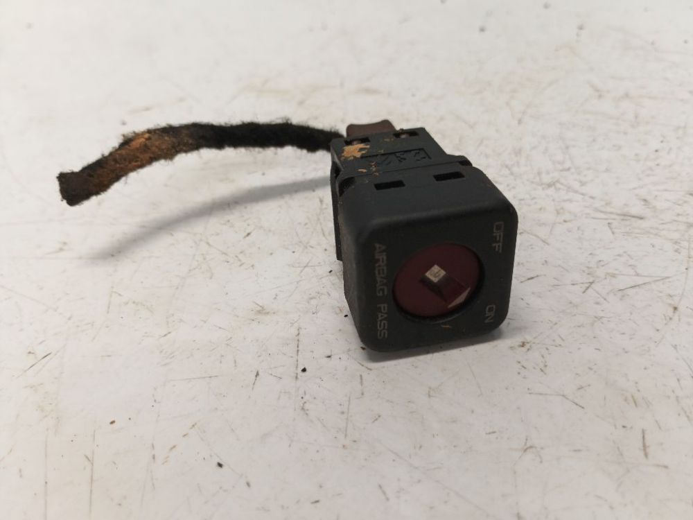 95835T02 Citroen C4 2007 AIRBAG on off Switch (SAFETY ON-OFF SWITCH)