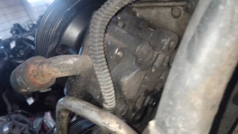 04892093AA Chrysler 300C 2006 Pump assembly - Power steering pump - Thumbnail 3