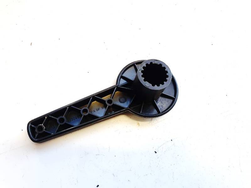 330481 Ford Focus 2004 Wykończenie wnętrza (plastikowe elementy) - Thumbnail 3