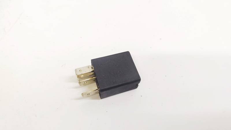 232303 Citroen C3 Pluriel 2003 Przekaźnik