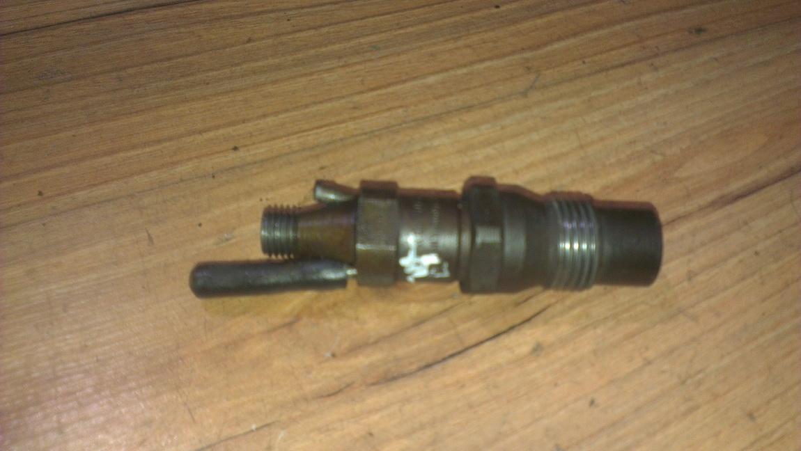 068130202f kca30s79 Fuel Injector Volkswagen Caddy 1999 1.9L